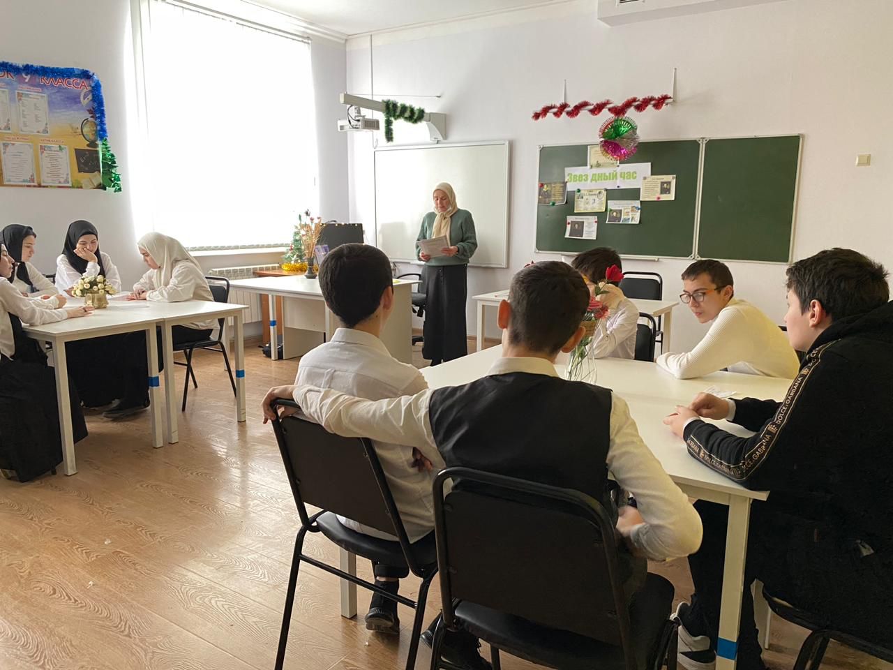 Открытый урок по литературе &amp;quot;В гостях у Пушкина&amp;quot; 9кл..